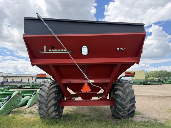 2005 Parker 938 - Photo4