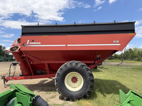 2005 Parker 938 - Photo6