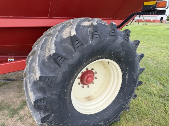 2005 Parker 938 - Photo10