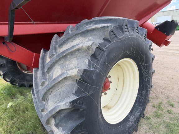2005 Parker 938 - Photo11