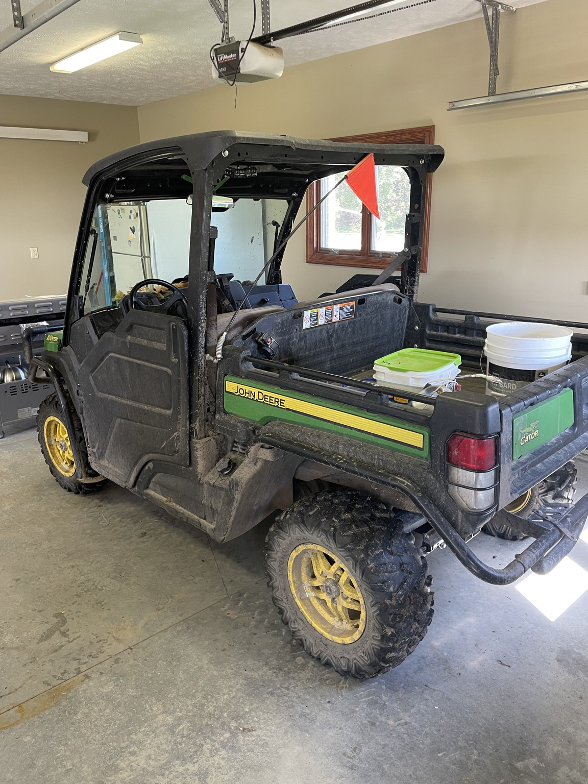 2018 John Deere XUV 835M Image 4