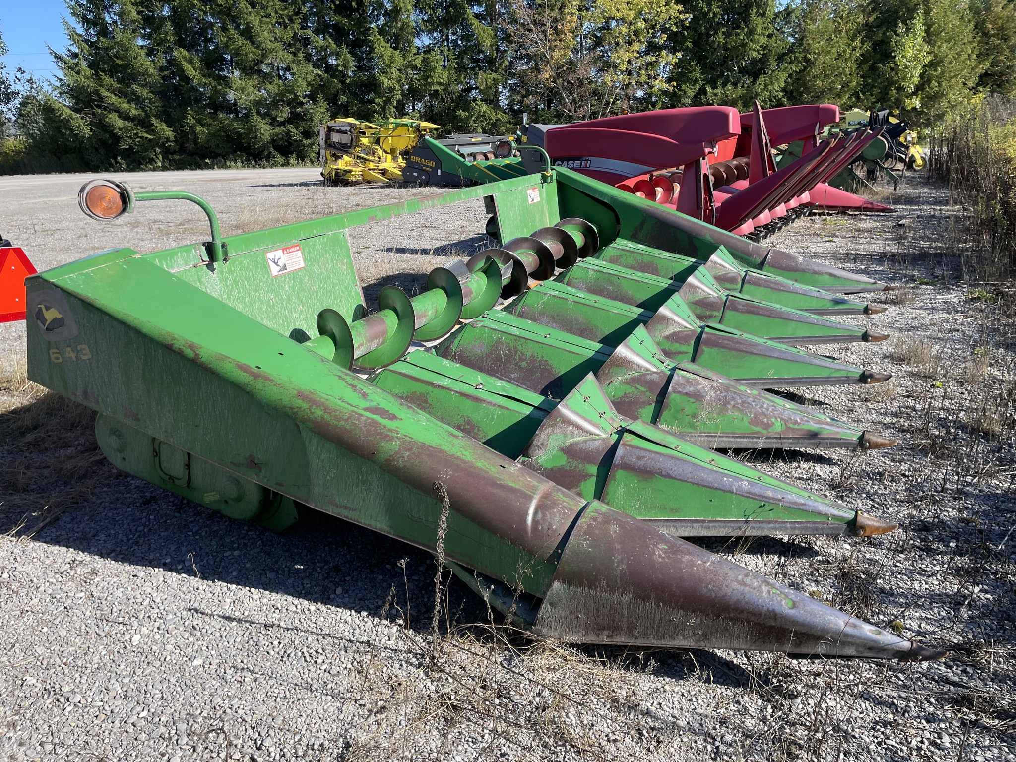 John Deere 643 Image 1