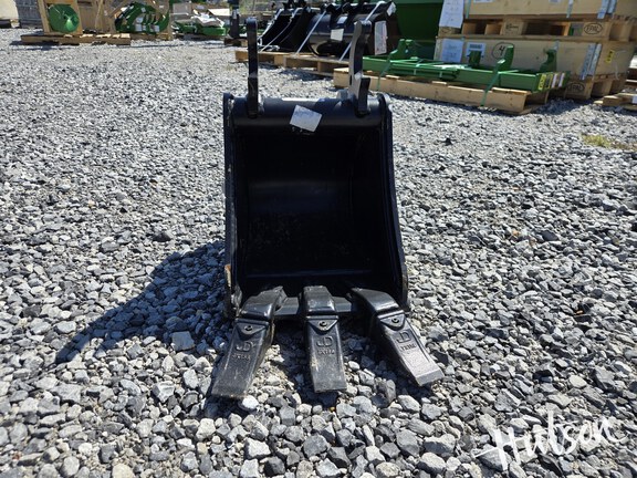 Photo of 2024 John Deere BYT10959