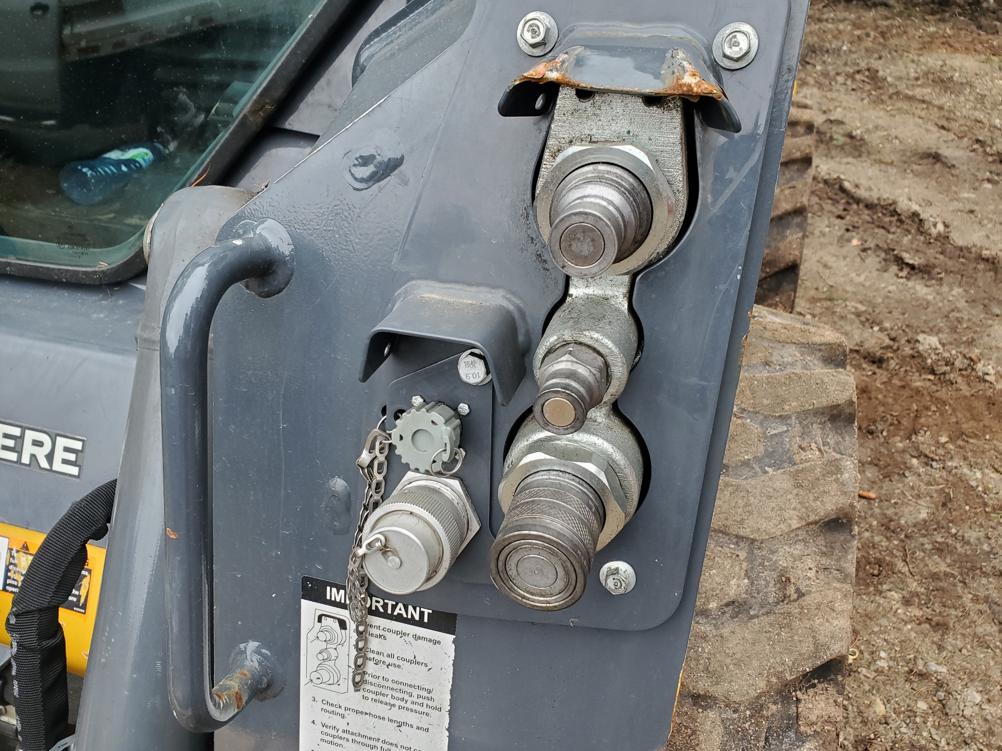 2022 John Deere 316GR Image 7