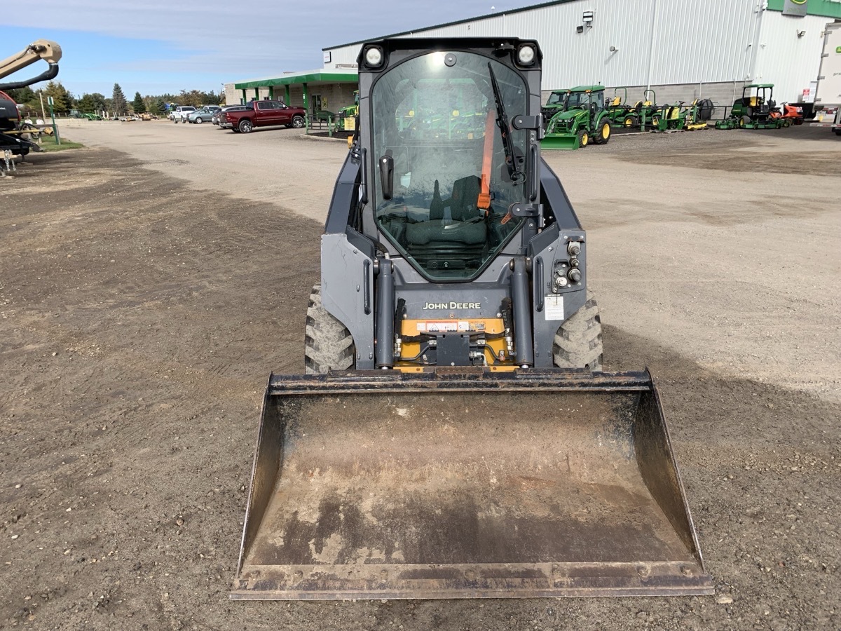 2022 John Deere 316GR Image 3