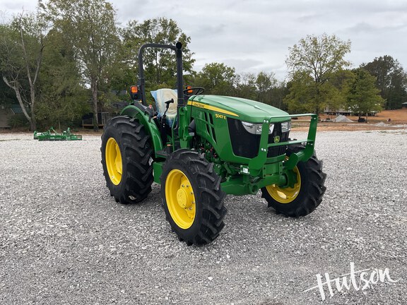 Photo of 2024 John Deere 5067E