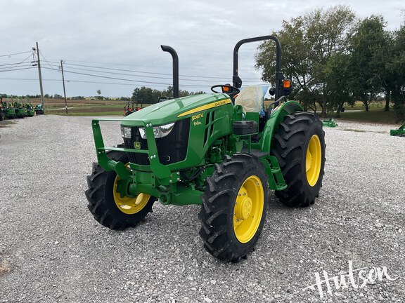 Photo of 2024 John Deere 5067E