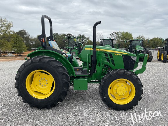 Photo of 2024 John Deere 5067E