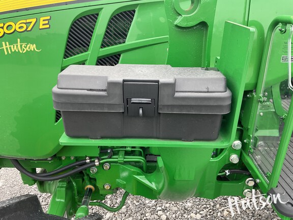 Photo of 2024 John Deere 5067E