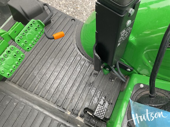 Photo of 2024 John Deere 5067E