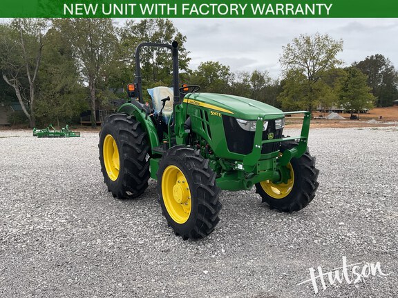 Photo of 2024 John Deere 5067E