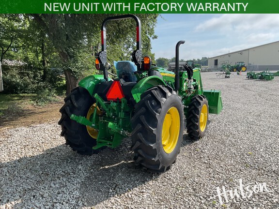Photo of 2024 John Deere 5067E