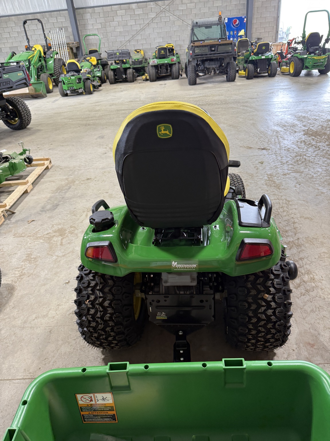 2025 John Deere X590 Image 4