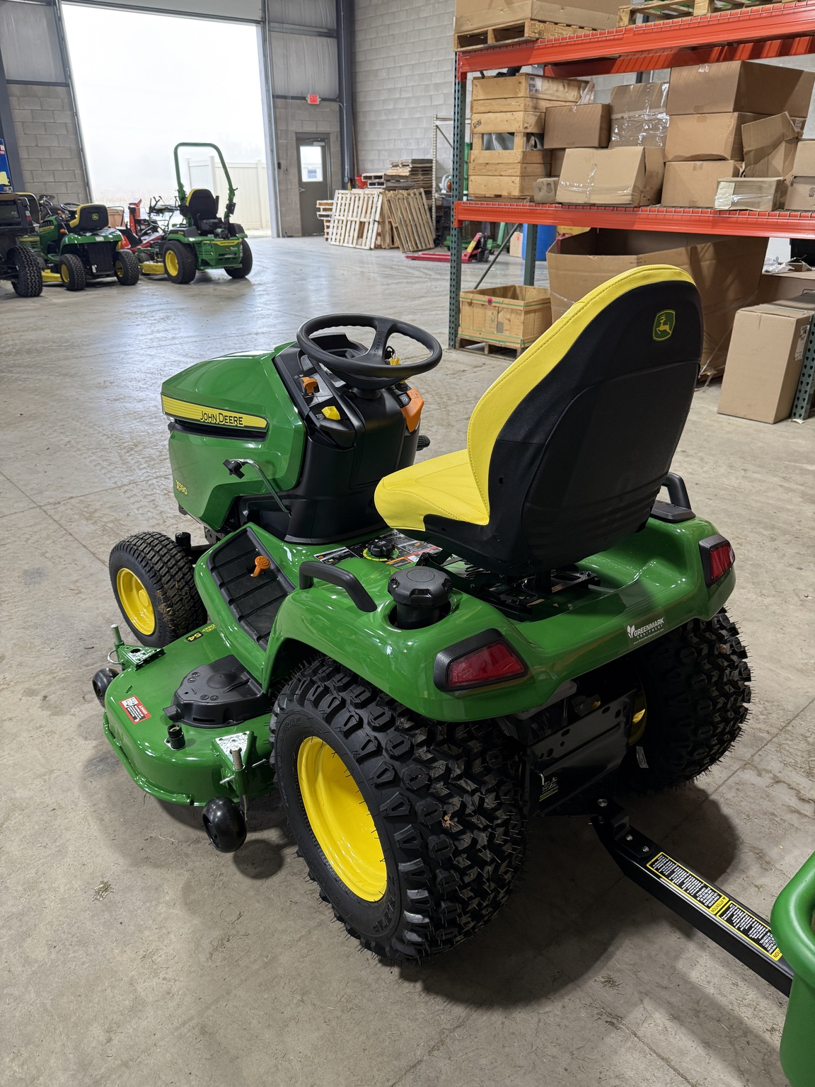 2025 John Deere X590 Image 5