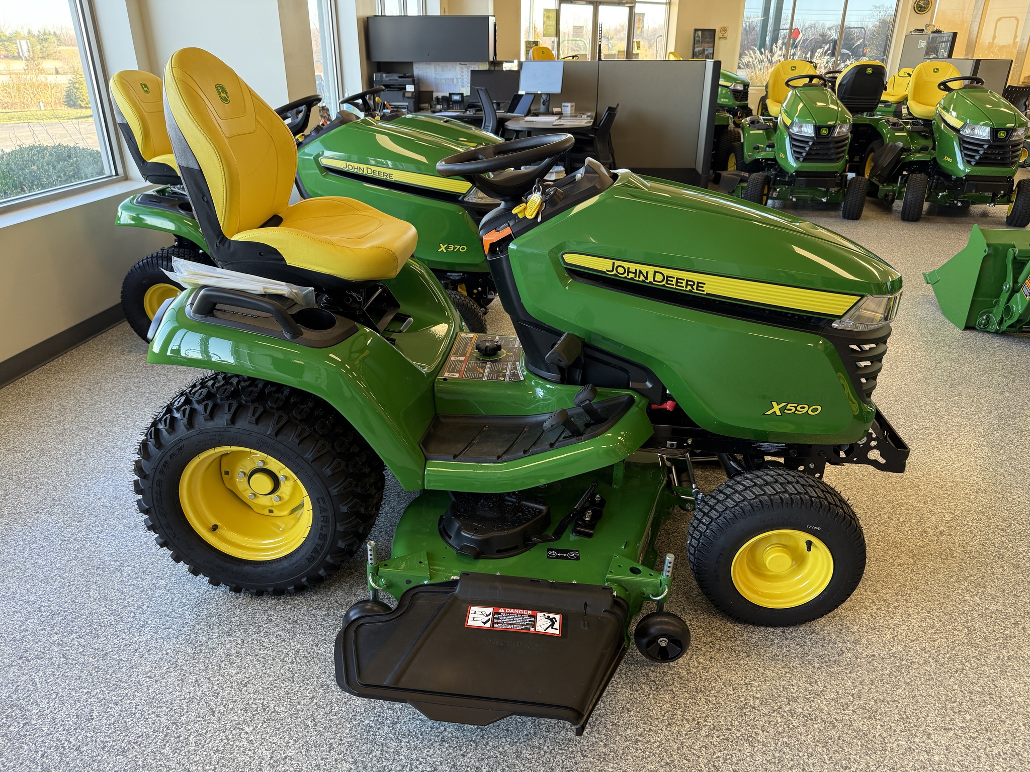 2025 John Deere X590 Image 2