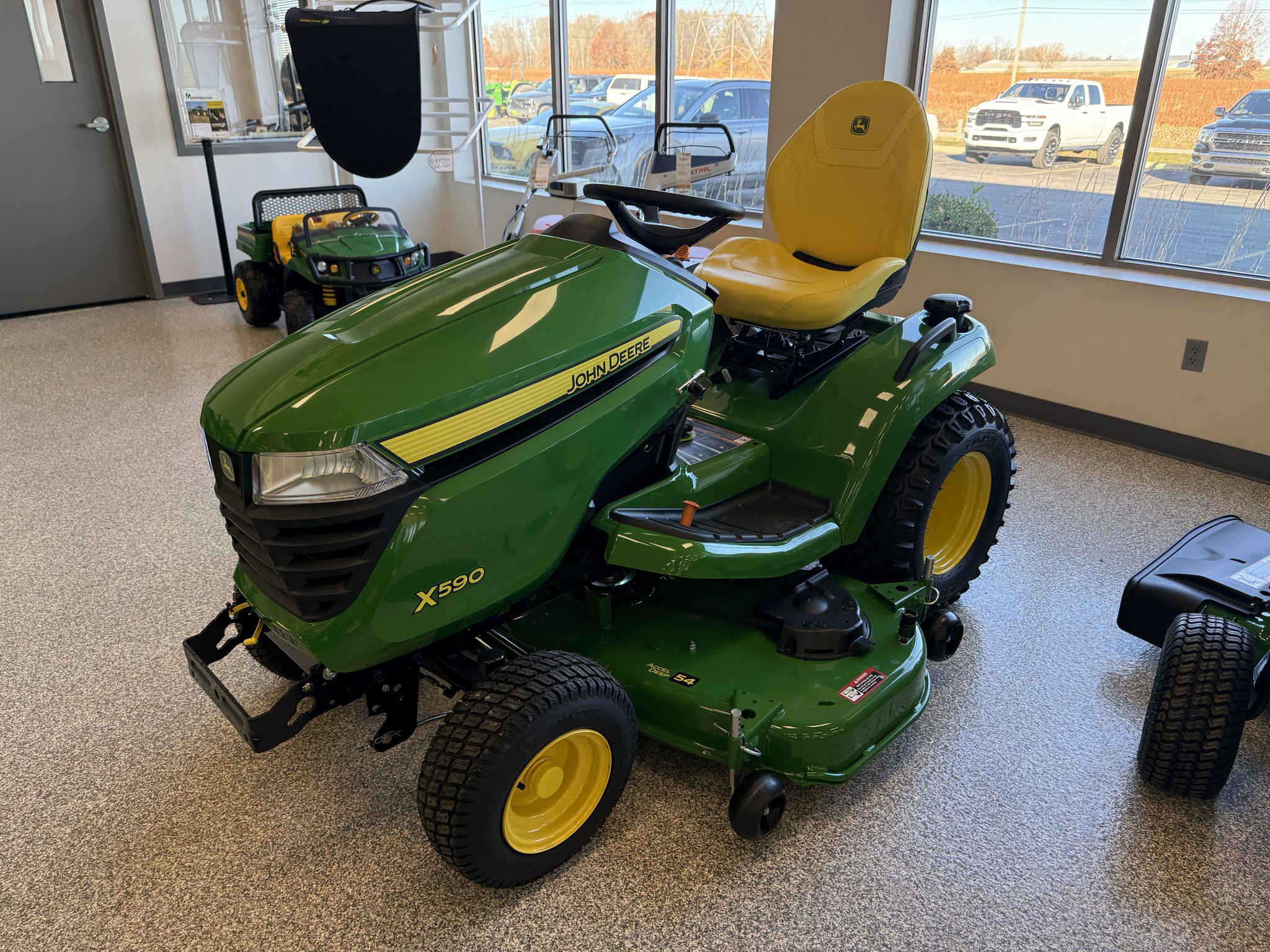 2025 John Deere X590 Image 7