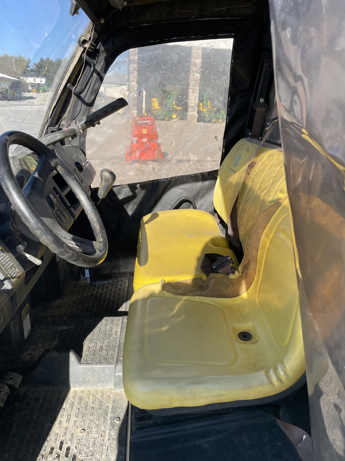 2018 John Deere XUV835E Image 6