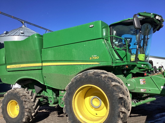 2024 John Deere S790 - Photo1