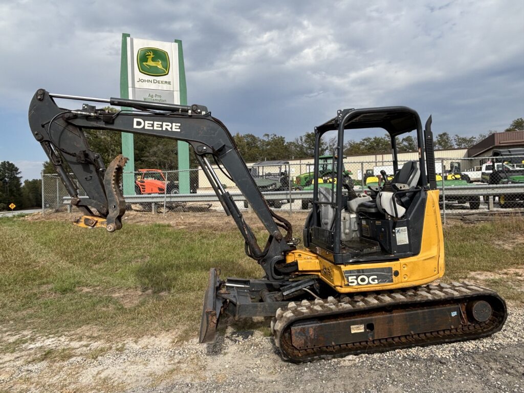 2019 John Deere 50G Image 1
