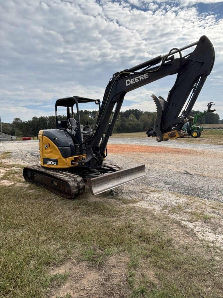 2019 John Deere 50G Image 3