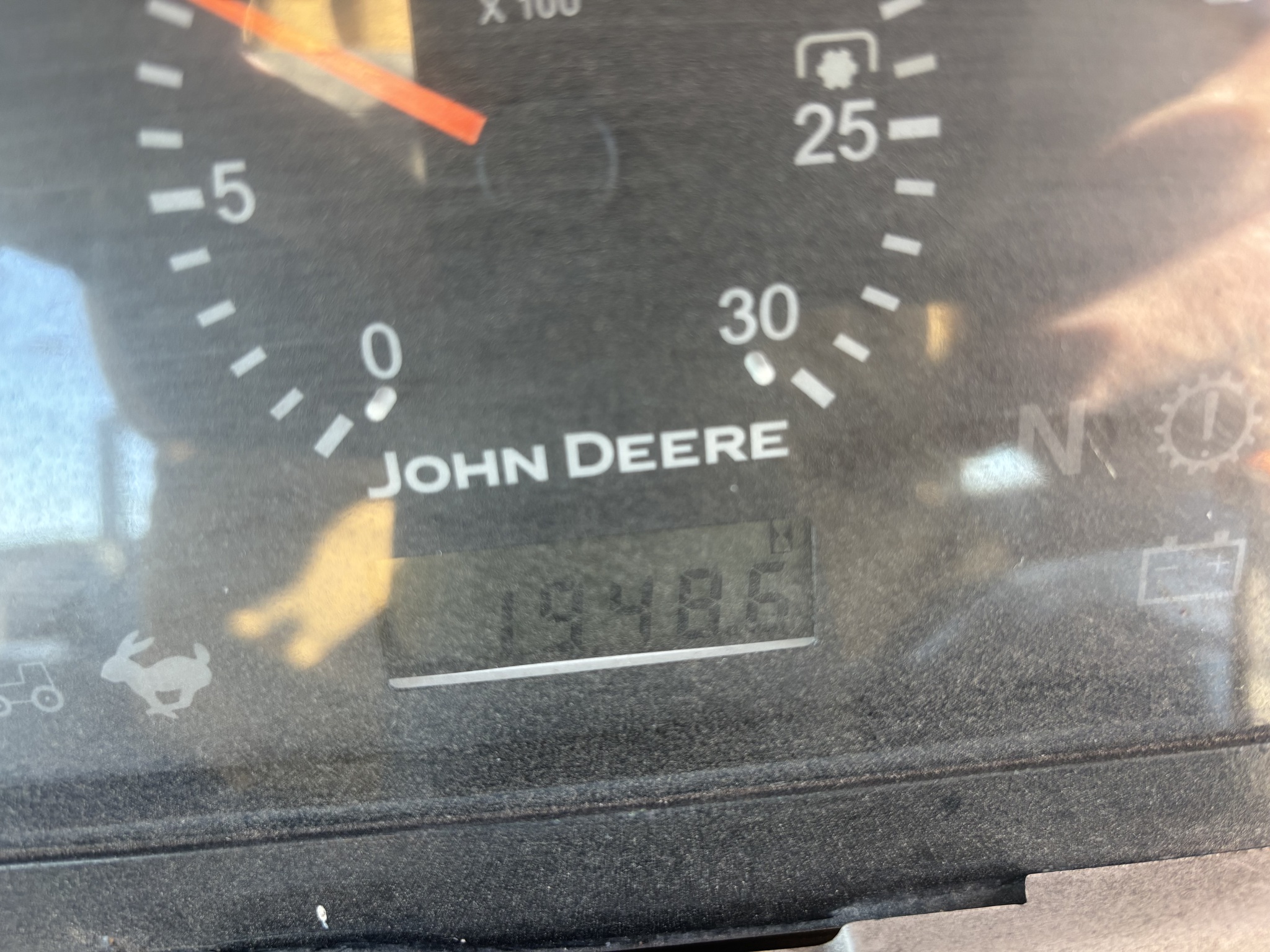 Used 2010 John Deere 5083E Utility Tractors at Koenig Equipment in Anna, OH - PhotoXL10