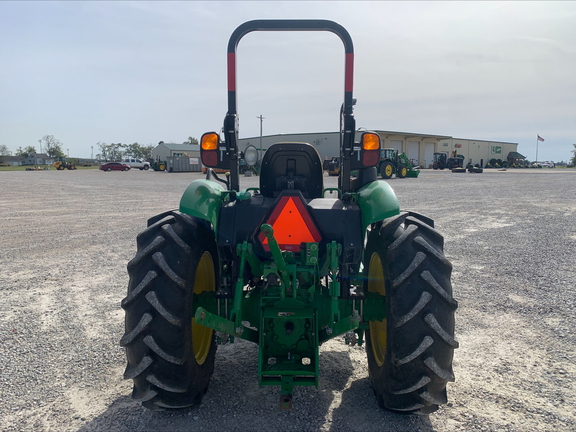 Photo of 2022 John Deere 5045E