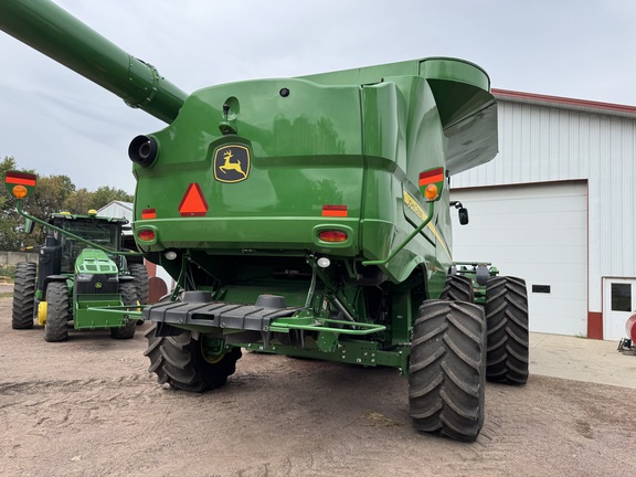 2021 John Deere S780 - Photo8