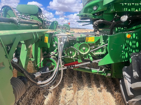 John Deere S760 image 22