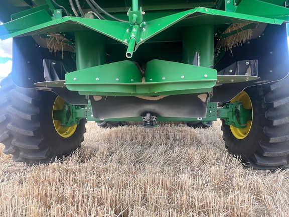 John Deere S760 image 19