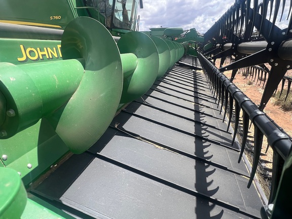 John Deere S760 image 27