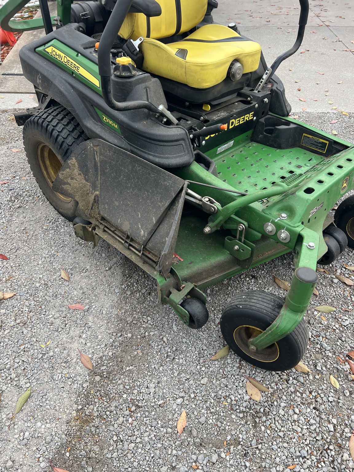 2022 John Deere Z930M Image 6