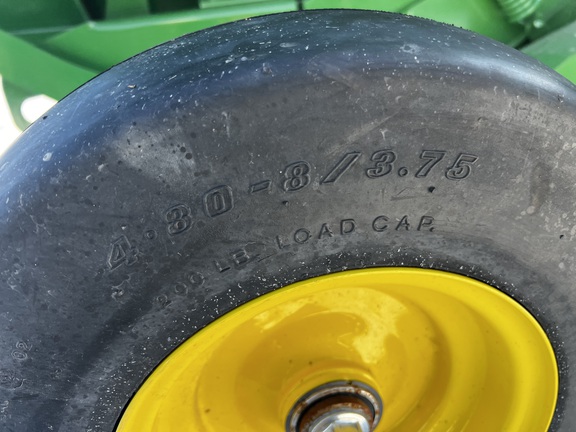 2025 John Deere 561M - Photo9