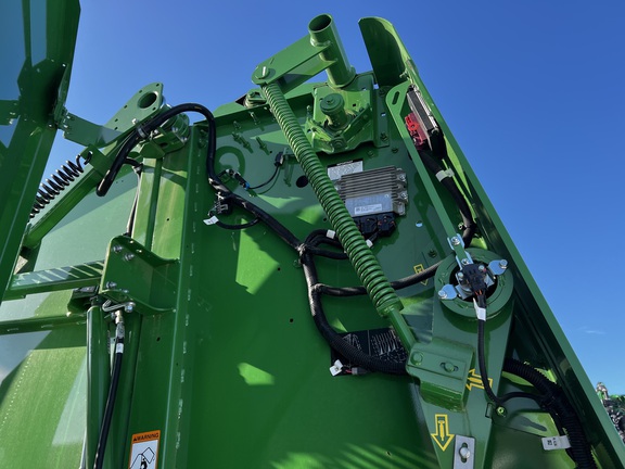 2025 John Deere 561M - Photo26