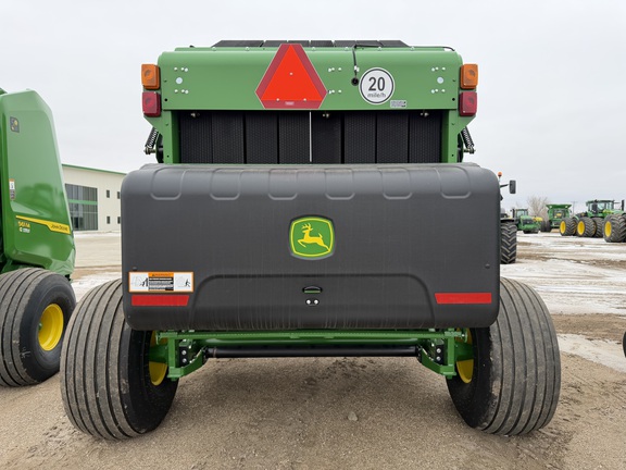 2025 John Deere 561M - Photo4