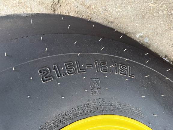 2025 John Deere 561M - Photo12