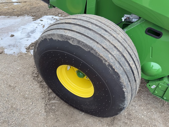 2025 John Deere 561M - Photo13