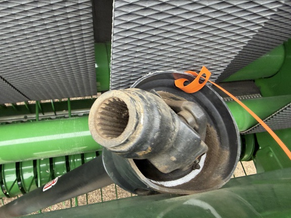 2025 John Deere 561M - Photo18