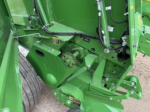 2025 John Deere 561M - Photo24