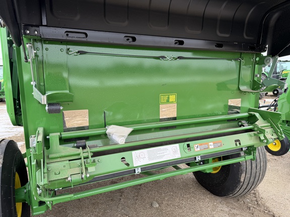 2025 John Deere 561M - Photo29