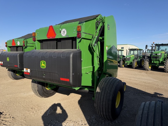 2025 John Deere 561M - Photo3