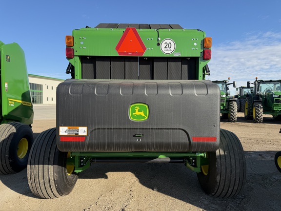 2025 John Deere 561M - Photo4