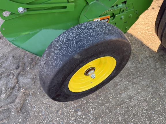 2025 John Deere 561M - Photo10