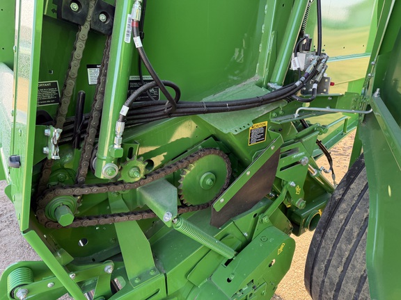 2025 John Deere 561M - Photo27