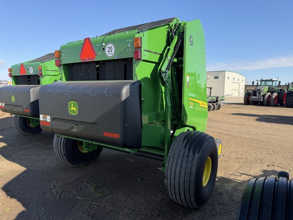 2025 John Deere 561M - Photo3