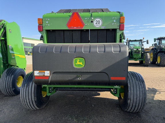 2025 John Deere 561M - Photo4