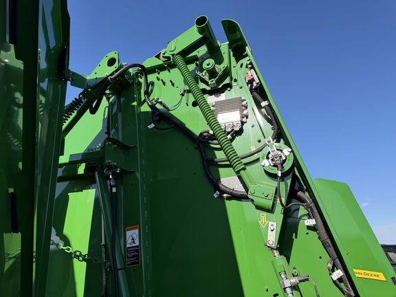 2025 John Deere 561M - Photo27