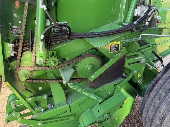 2025 John Deere 561M - Photo28