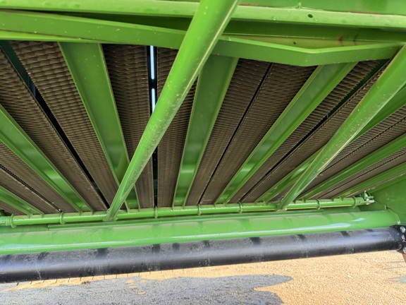 2025 John Deere 561M - Photo32