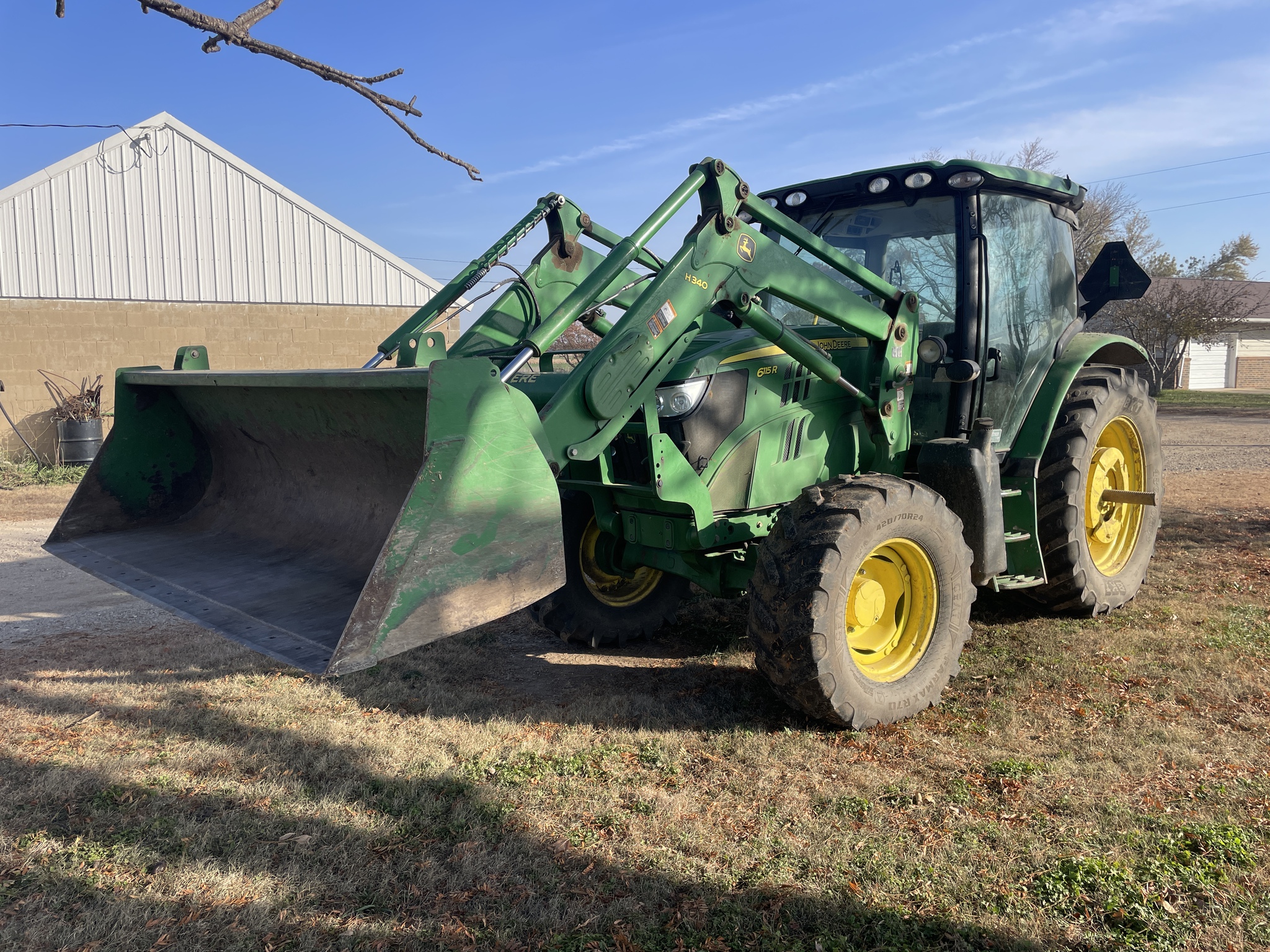 2014 John Deere 6115R Image 1