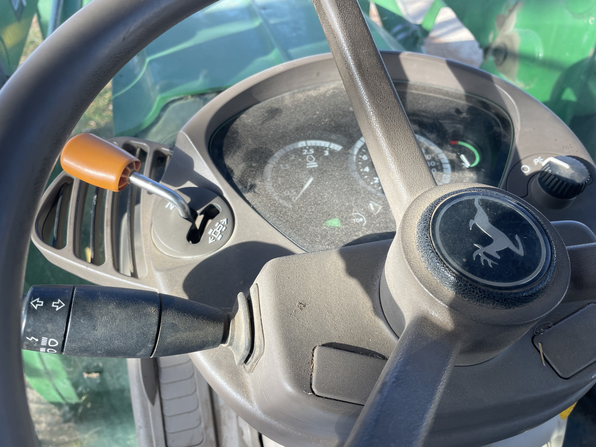 2014 John Deere 6115R Image 18